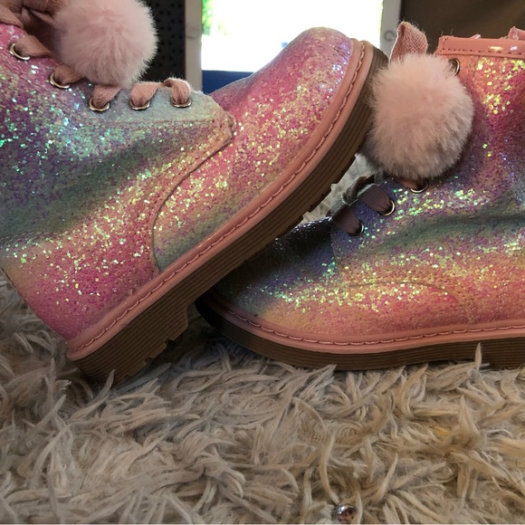 Toddler girl boots 9c - Picture 2 of 4